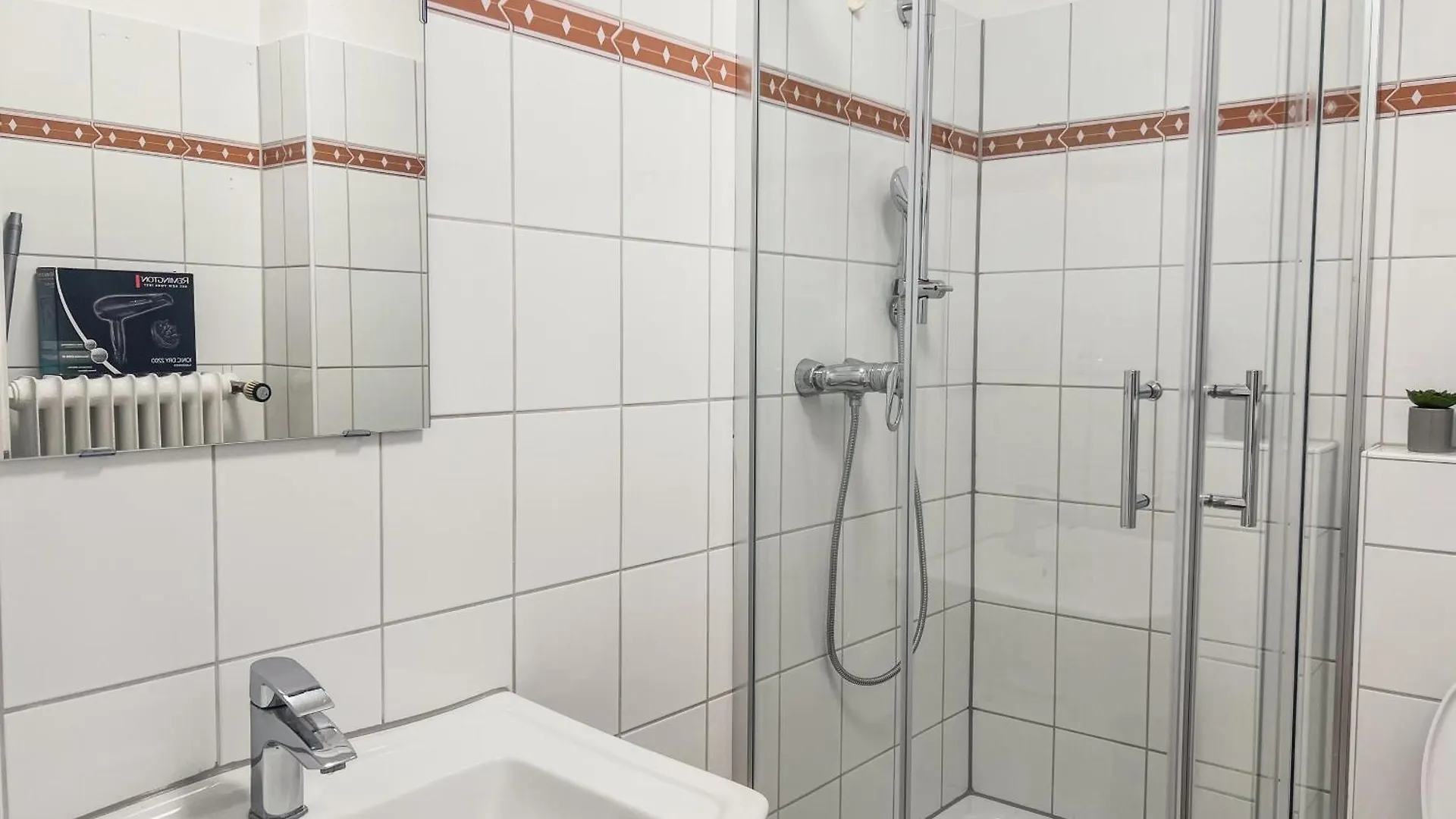 T&K Apartments - Duesseldorf - 3 Room Apartment With Private Parking 7Min Fair And Airport Dus